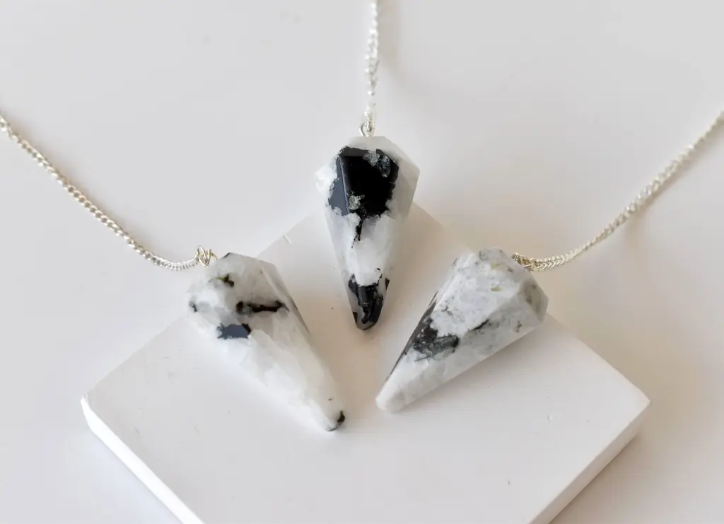 PEND-FAC-RAIN (4).webp