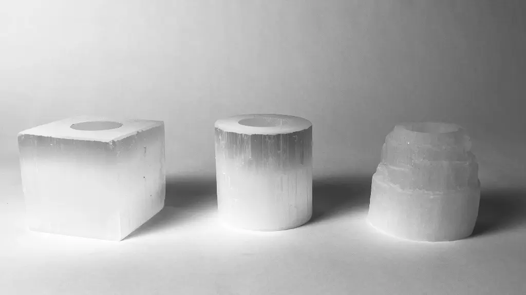 seleniteTealight.webp